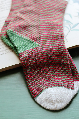 Comfort & Joy Sokker - This Handmade Life