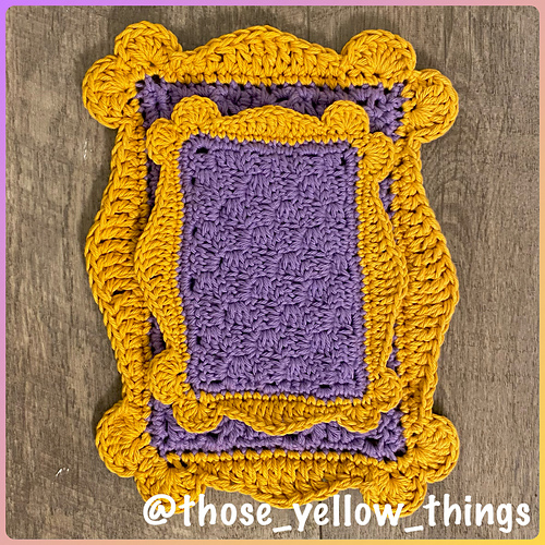 FRIENDS Frame Mug Rug and Placemat photo 4