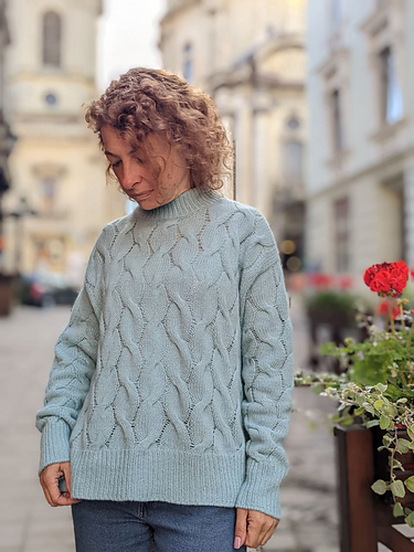 photo_5442687110336330888_y_me