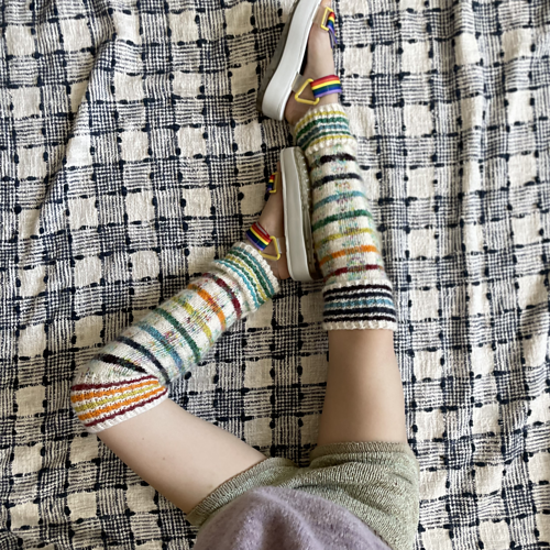 Ravelry 80s Plaid Leg Warmers pattern by Made at Linden