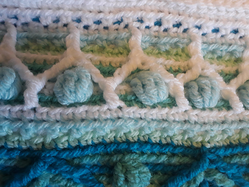 Sophie loves Lilla Bjorn Winter Blanket photo 3