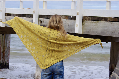 Ravelry: Fleurir pattern by Georgie Nicolson