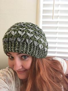 Ravelry: Dragon Scale Beanie pattern by 