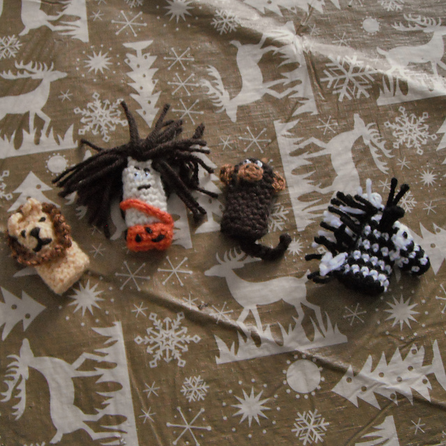 Ravelry tmasters' jungle finger puppets