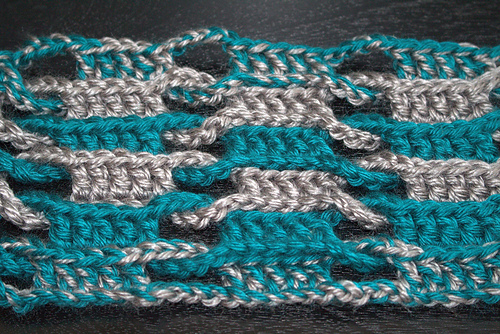 Ravelry: Interlocking Scarf pattern by Too Hot Headed
