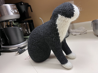 Body complete, next up: back legs, tail, ears, and eyes/nose.