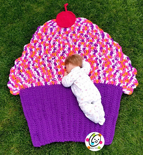 Ravelry Cupcake Baby Blanket pattern by Heidi Yates