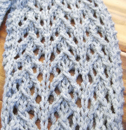 Ravelry: Arrowhead Lace Loop pattern by Amy Grace