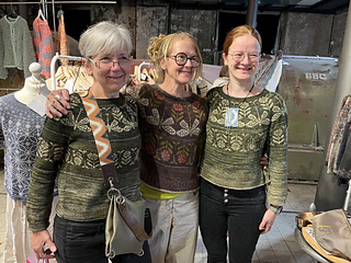 3 dragonflies at one... met Elenor and her daughter at kielgeholt Duisburg