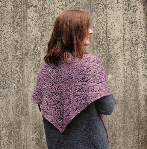 Ravelry: Low Tide Shawl pattern by Rachel Illsley