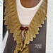 Blå trøje med beige flæsekant pattern 
