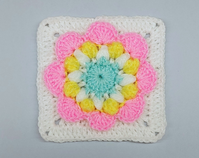 366 days of granny squares / Day 178