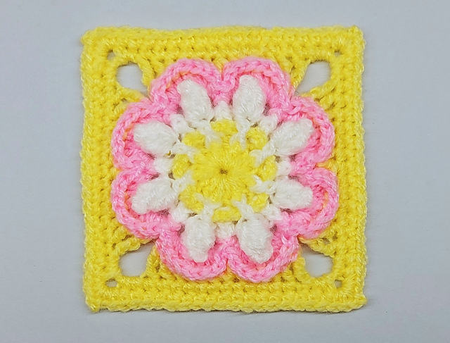 366 days of granny squares / Day 198