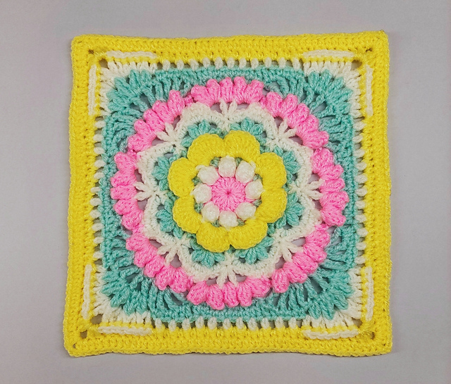 366 days of granny squares / Day 200