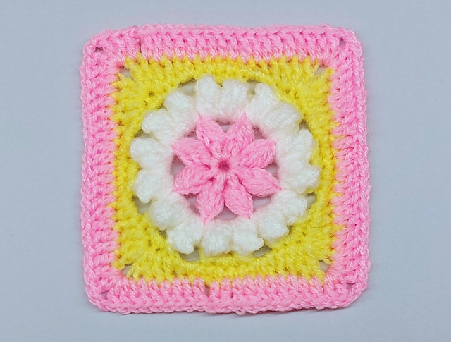 366 days of granny squares / Day 204