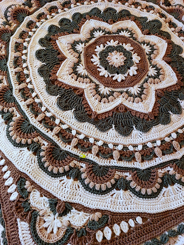Lotus Blanket - Veronika Liachovic