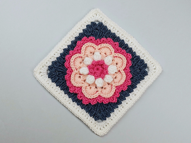 366 days of granny squares / Day 2
