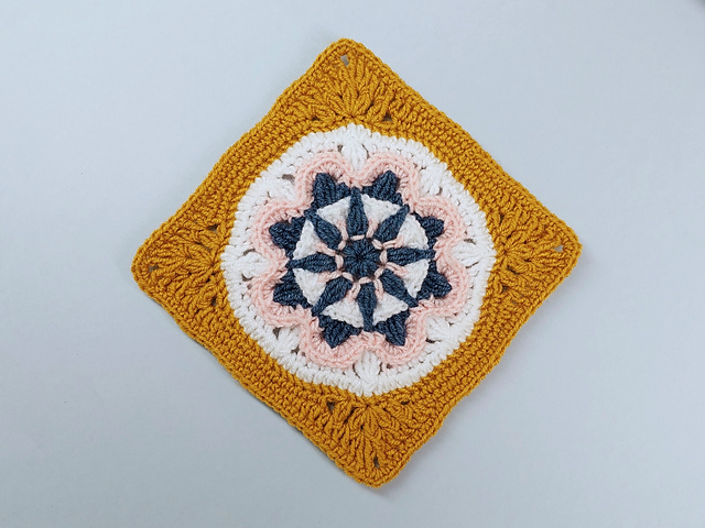 366 days of granny squares / Day 5