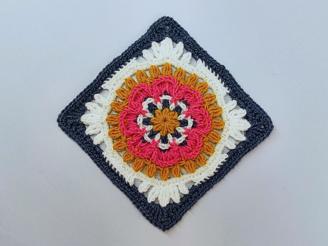 366 days of granny squares / Day 32