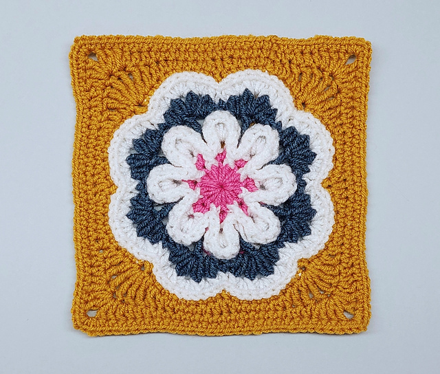 366 days of granny squares / Day 83