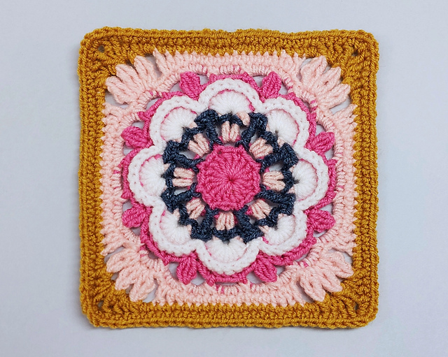 366 days of granny squares / Day 98