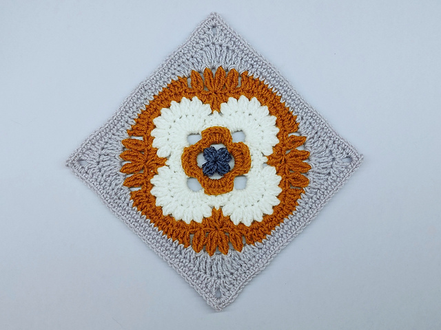 366 days of granny squares / Day 130