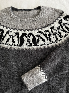Sweater incorporating the chart