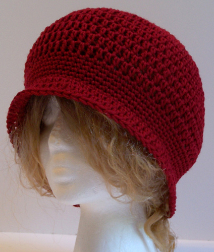 Lipstick Cloche photo 5