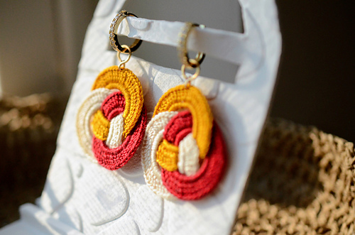 Not Not Knot Theory Earrings photo 6