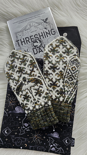 Death Wing Mittens