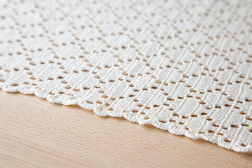 Sweet and Simple Table Runner photo 6