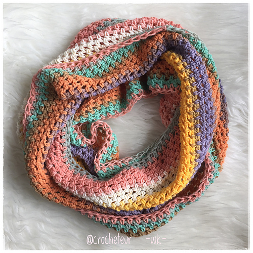 Ravelry Sugar Shack Infinity Scarf pattern by While They Dream