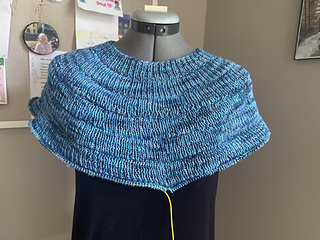added a 6th tier (no inc) to add length before going into the lace pattern.