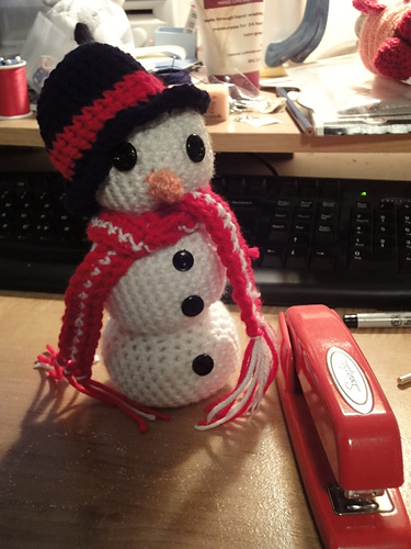 Amigurumi Three Snowball Snowman with Hat & Scarf photo 1