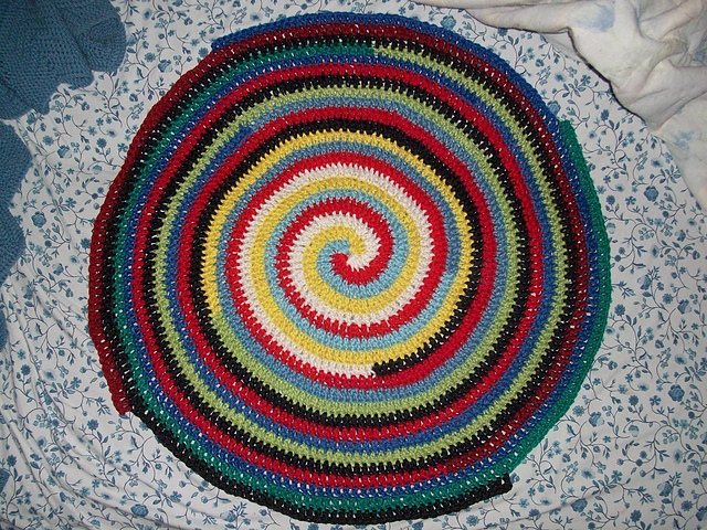 Ravelry: Bullseye Rug pattern by Denise (Royal) Hannigan