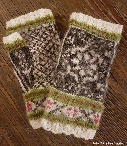 Ravelry: Villblomst Pulsvanter pattern by StrikkeBea