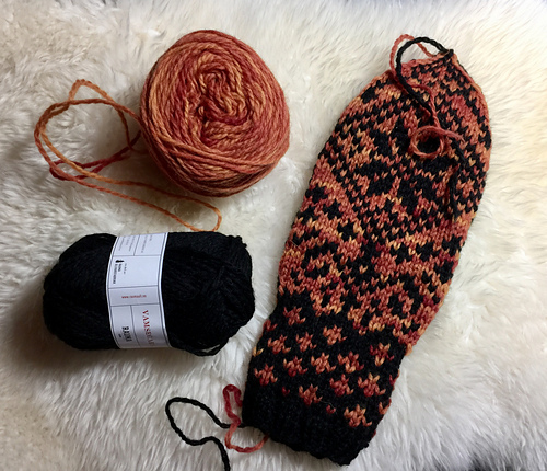 Ravelry: Norsk Fjellvott pattern by StrikkeBea