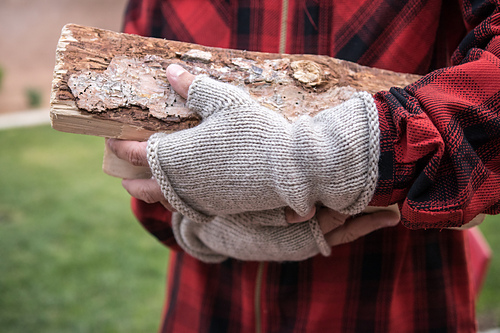 Ildgryte Votter - Tayler Earl