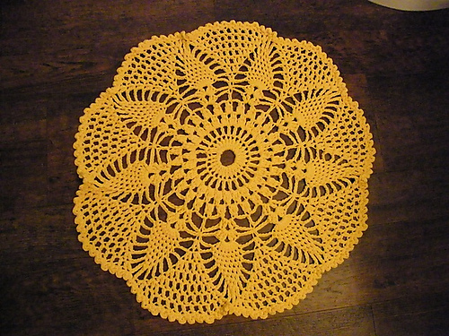 Pineapple & Fans Doily Rug photo 2