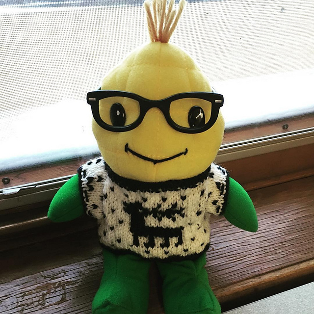 Ravelry Niblet Sweater Reindeer pattern by Erika Strandjord