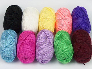 thumbnail image 2 of Susan's Family 4 Ply 60% Cotton 40% Acrylic Yarn... 2 of 12