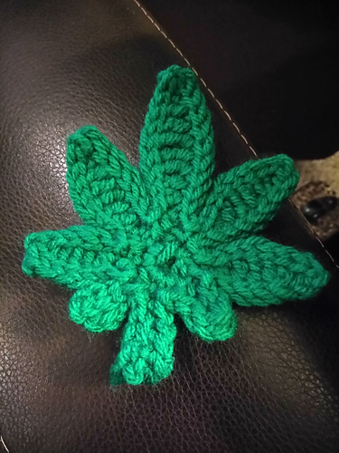 Crochet Pot Leaf - Melissa Fults