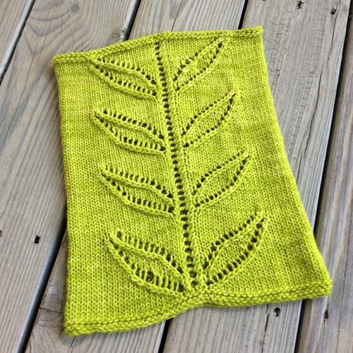 Ravelry: Leafmotif pattern by Susan Ashcroft