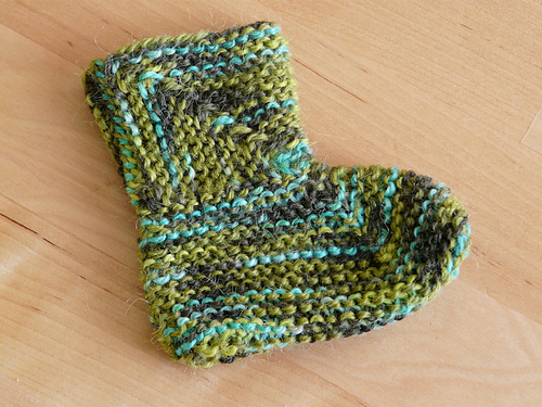 Bootees - byyarnhooksneedlesFlickr