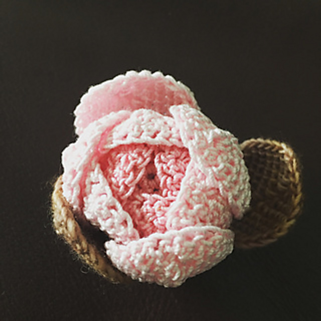 Ravelry: Peony buds pattern by Yarn hyperdrive