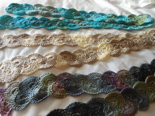 Overlapping Circles Scarf photo 7