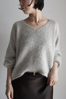 sample 2: knitted with Tweed supreme + Pearl mohair from Majo garn held together. Size 2 with 30 cm of positive ease.