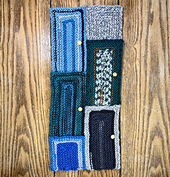 Half domino door pattern is included.
