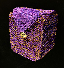 Box without optional crocheting around lid