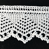 Detail of Weldon's Vandyke reversible edging